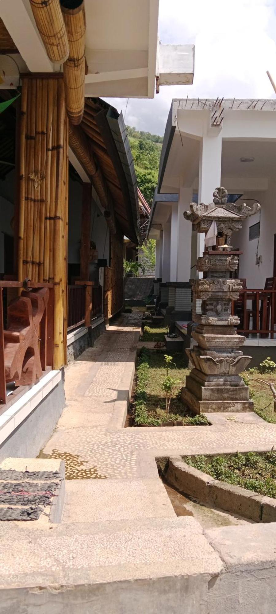 Beten Enjung Home Stay&Waroeng Amed  Exterior photo